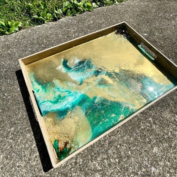 Geode Inspired Resin Glitter Serving Tray | Decorative Platter | Glam Home Decor - Picture 10 of 10